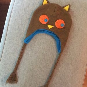 Like new owl hat